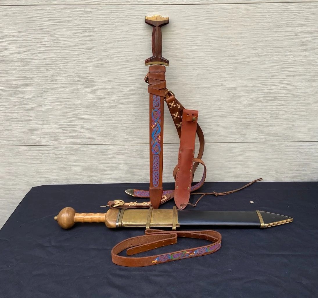 Dragon Short Sword Cosplay