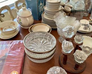 Dinnerware & Glass Serving Pieces