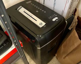 Aurora Paper Shredder