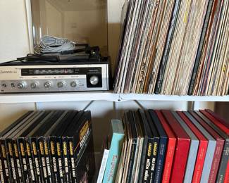 Clarinette 44 Turntable & Records