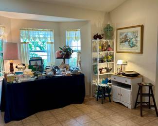 Kitchen with Vintage Kitchenware