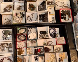 Necklaces- Huge Variety of Types and Styles