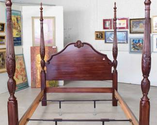 Kincaid Queen Size Poster Bed