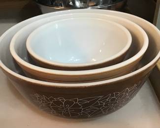 Vintage Nesting Bowls