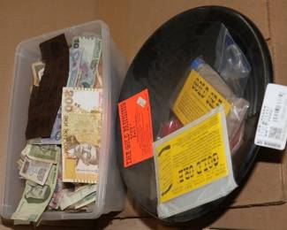 Gold Panning Kit, Collection of foreign currency
