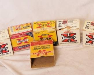 Mixed Lots of Collectible Shotgun And Rifle ammo and 12 Gauge and reloading supplies