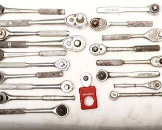 19x USA Made Ratchets mostly 3/8 Drive few 1/2 inch    Yes 19 ratchets for 1 price!