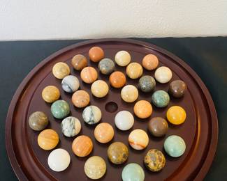 True Legacy Premium - Wood and Marble Solitare