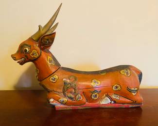 True Legacy Premium - Wooden Thai Bull