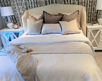 Another gorgeous queen bed set