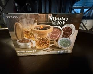 Godinger Whiskey & Rye Old Fashioned Crystal glasses - Whiskey Smoker Set