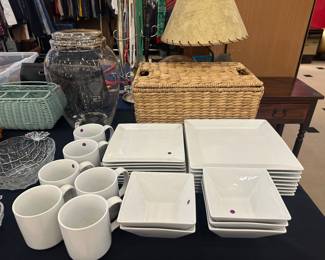 Lots of pretty dishes!