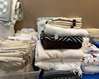 sheet sets, blankets
