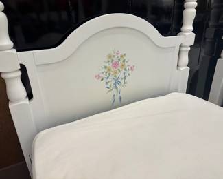 Pictures do not do justice to this set!