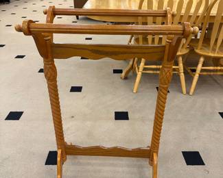 oak quilt rack
