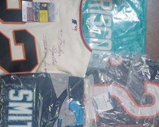 autograph jerseys