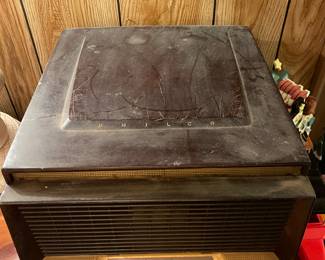 Philco Antique Radio / Phonograph 