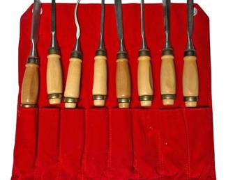 Wood Carving Chisel Set in Tool Organizer