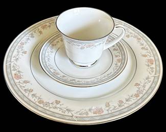 Legendary by Noritake True Love Pieces