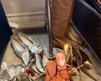 Chanel, Stella McCartney, Rene Caovilla, Prada, Dolce and Gabbana, and the most gorgeous pair of Prada boots 🤩 If you are a euro size 37.5-38.5 do not miss this sale! 