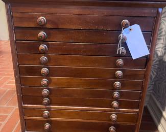 Antique specimen chest, lined for silver (1800s)