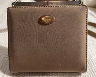 Vintage Bottega Venetta, cute and tiny!