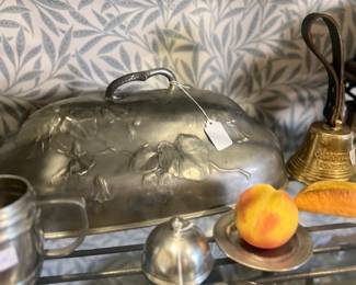 Kayserzinn German pewter lid, Match butter dome, alabaster peach