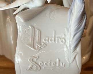 Lladro Society Art Brings Us Together 7667