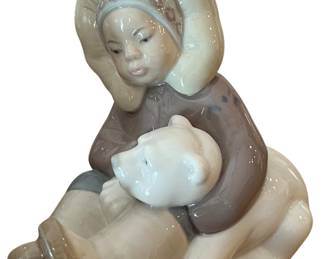Lladro Eskimo w Bear 1195