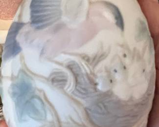 Lladro Egg