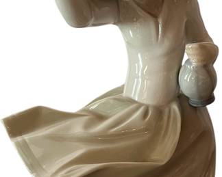 Lladro NAO Girl Looking Out to Sea 315