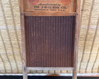 Primitive Rid-Jid Wash Board