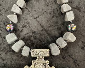 Large necklace with cross pendant