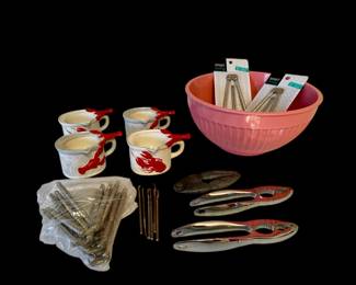 Lobster Butter Warmer Dishes, Bowl, Lobster Shell Crackers & Picks (L)
Lot #: 207