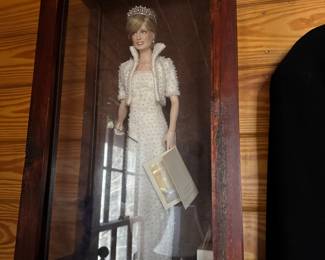 Diana with box AND her Beenie Baby!!