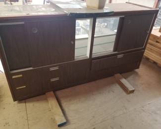 Display cabinet 