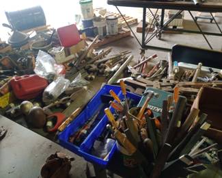 Small hand tools 