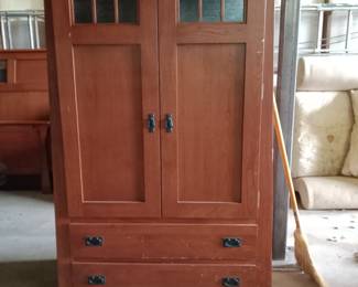 Entertainment center that matches bedframe 