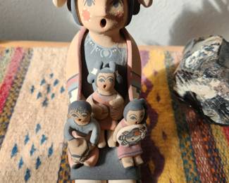 Vintage Linda Lucero - Fragua Jemez Pueblo Pottery - Story Teller 