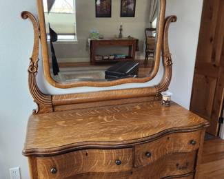 Antique Tiger Oak Serpentine Front Dresser. Very nice condition. 