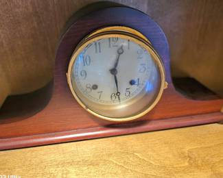 mantle clock
