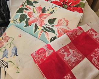 vintage table clothes
