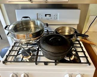 Pots & Pans, Cast Iron Dutch Oven