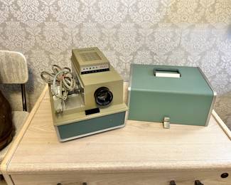 Vintage Argus 500 Automatic Projector