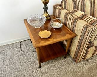 Lane "Acclaim" Mid Century End Table