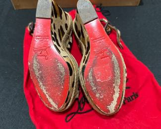 C123 - $150. Size 35. Christian Louboutin Tigresse Espadrille Wedges with bag & box. 
