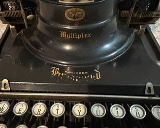 C182 - $175. 1919 Hammond Multiplex Typewriter with Case. Folding Space Bar. 