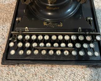 C182 - $175. 1919 Hammond Multiplex Typewriter with Case. Folding Space Bar. 