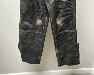 C3 - $100 - Mens Size Medium Harley Davidson Distressed Chaps. 