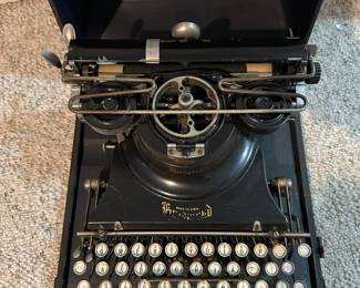 C182 - $175. 1919 Hammond Multiplex Typewriter with Case. Folding Space Bar. 